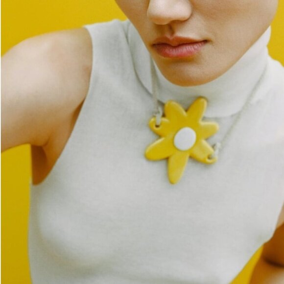Zara Ceramic Daisy Necklace New - Picture 3 of 7